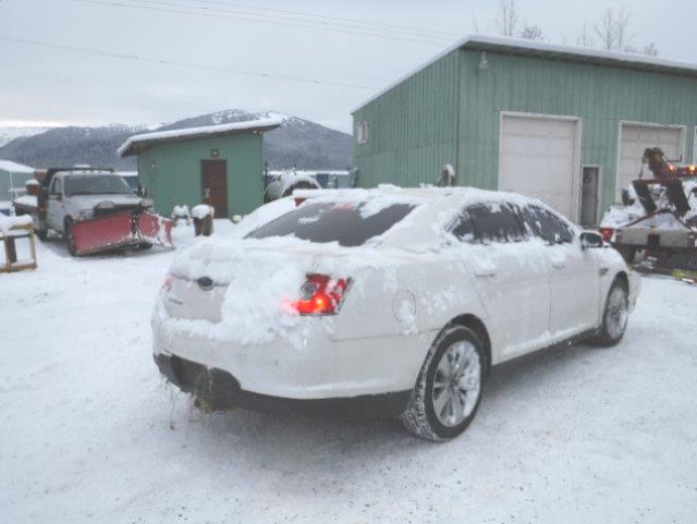 1FAHP2JW7AG121426 - 2010 FORD TAURUS LIM WHITE photo 4