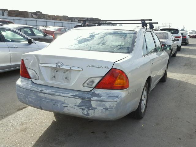 4T1BF28B42U245318 - 2002 TOYOTA AVALON XL SILVER photo 4