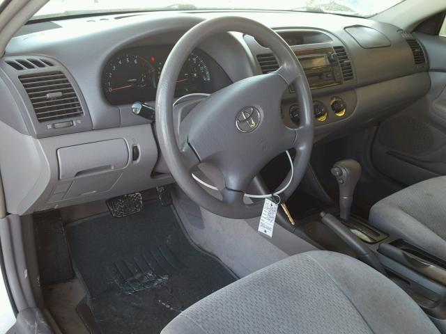 4T1BE32K33U216380 - 2003 TOYOTA CAMRY LE WHITE photo 9