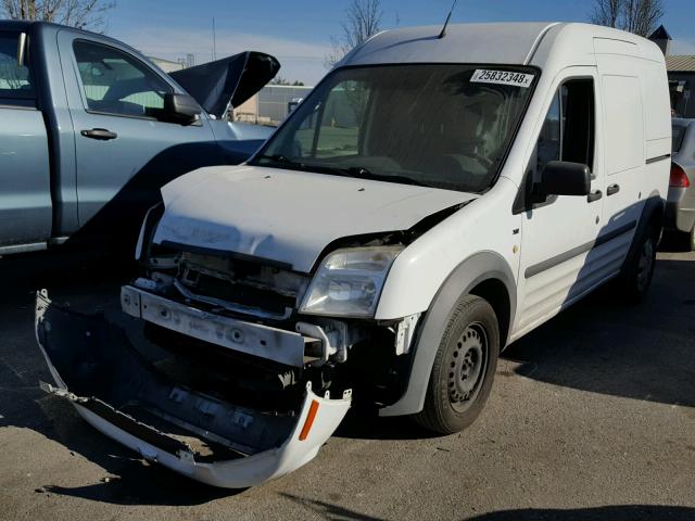 NM0LS7DN2BT056767 - 2011 FORD TRANSIT CO WHITE photo 2