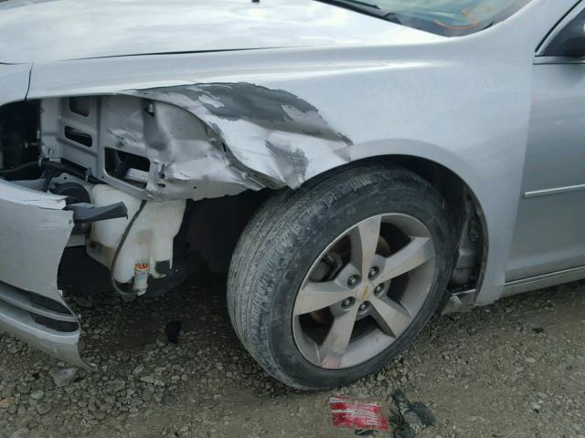 1G1ZC5E03CF106733 - 2012 CHEVROLET MALIBU 1LT 银色 照片 9