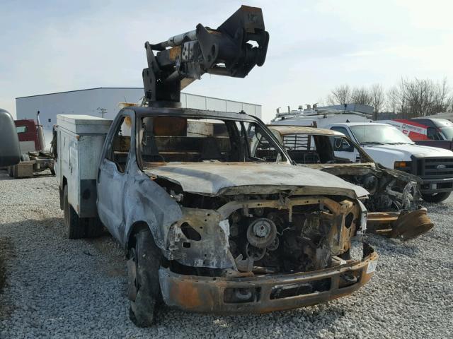 1FDAF57P36EB61582 - 2006 FORD F550 SUPER WHITE photo 1