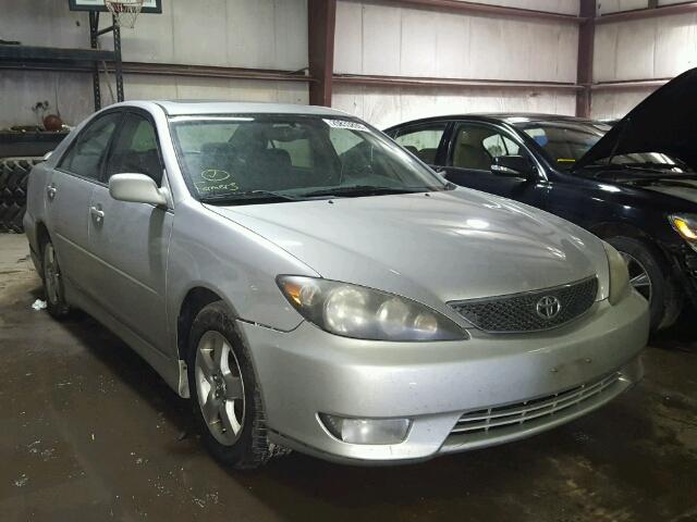 4T1BE32K05U075884 - 2005 TOYOTA CAMRY LE SILVER photo 1