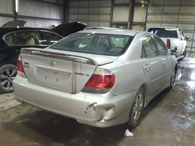 4T1BE32K05U075884 - 2005 TOYOTA CAMRY LE SILVER photo 4