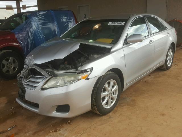 4T1BF3EK0BU169042 - 2011 TOYOTA CAMRY BASE SILVER photo 2