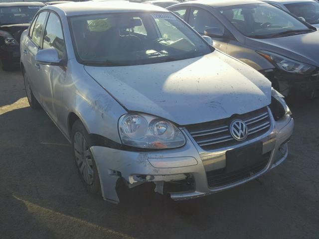 3VWJZ7AJ4AM040832 - 2010 VOLKSWAGEN JETTA S 银色 照片 1