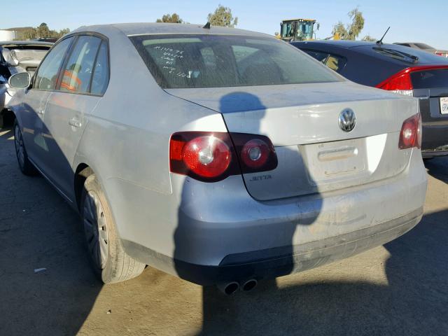 3VWJZ7AJ4AM040832 - 2010 VOLKSWAGEN JETTA S 银色 照片 3