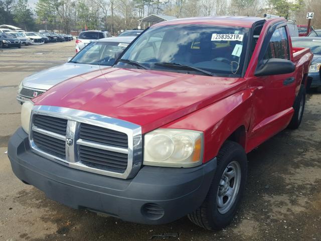 1D3HE22K45S290275 - 2005 DODGE DAKOTA ST RED photo 2