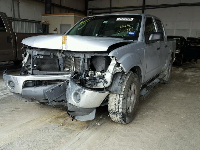 1N6AD07U08C448747 - 2008 NISSAN FRONTIER C SILVER photo 2