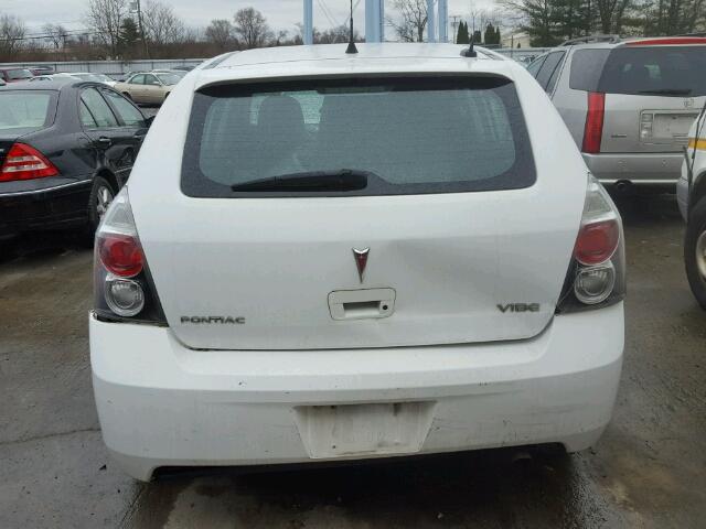 5Y2SP67889Z446490 - 2009 PONTIAC VIBE WHITE photo 9