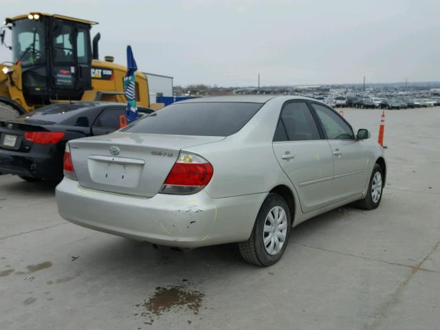 4T1BE32K55U043299 - 2005 TOYOTA CAMRY LE GRAY photo 4
