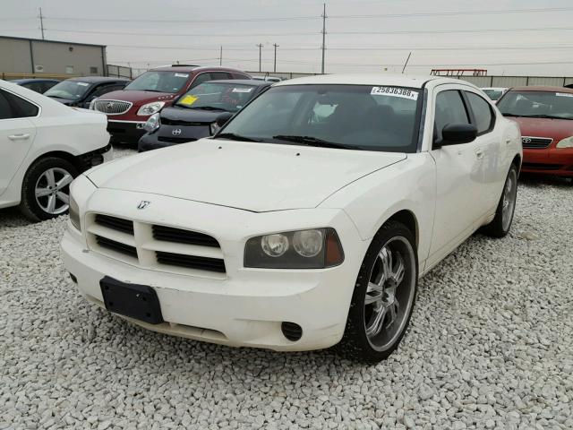 2B3KA43R08H101135 - 2008 DODGE CHARGER WHITE photo 2