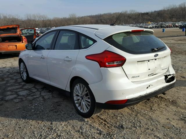 1FADP3N24GL321272 - 2016 FORD FOCUS TITA WHITE photo 3