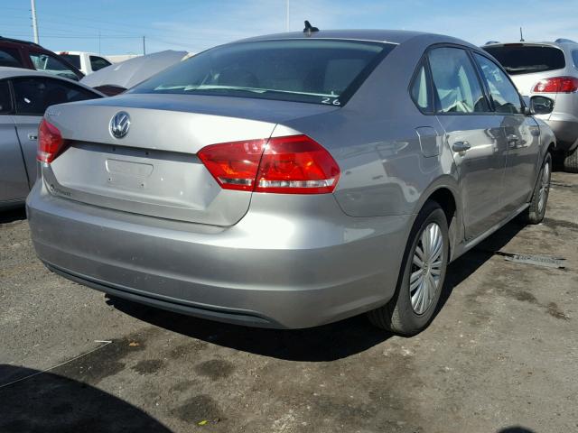 1VWAP7A38EC024065 - 2014 VOLKSWAGEN PASSAT S SILVER photo 4