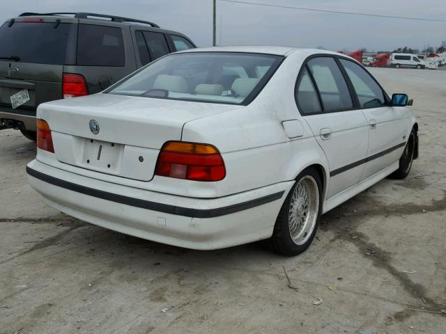 WBADM6345YGV00355 - 2000 BMW 528 I AUTO WHITE photo 4