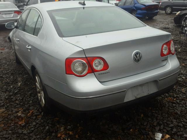 WVWBU73CX6P166652 - 2006 VOLKSWAGEN PASSAT 3.6 SILVER photo 3