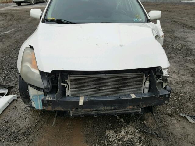 1N4AL21E27C182316 - 2007 NISSAN ALTIMA 2.5 WHITE photo 9