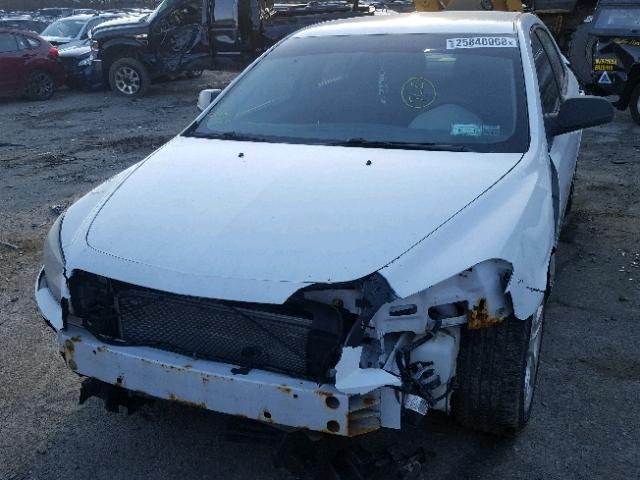 1G1ZA5EU0BF164516 - 2011 CHEVROLET MALIBU LS WHITE photo 2