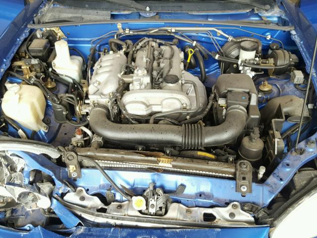 JM1NB353920223869 - 2002 MAZDA MX-5 MIATA BLUE photo 7