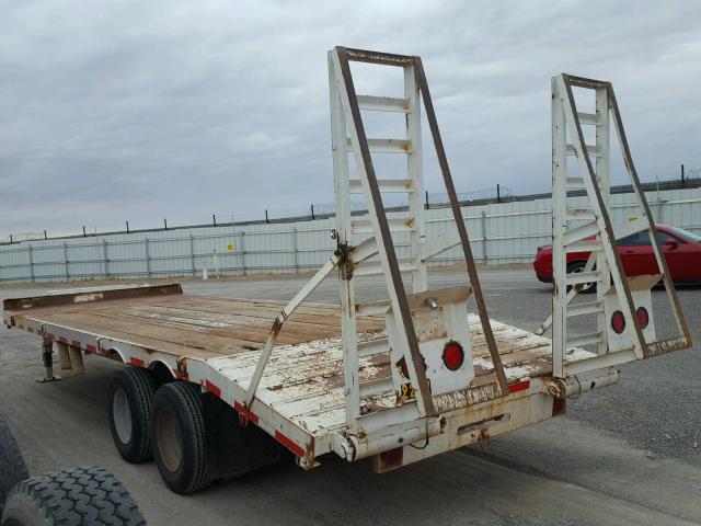 JB900BB242569 - 2000 TRAIL KING TRAILER WHITE photo 4