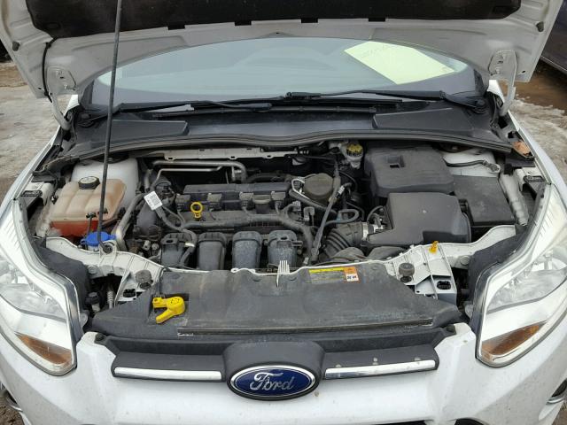 1FAHP3F20CL156587 - 2012 FORD FOCUS SE WHITE photo 7