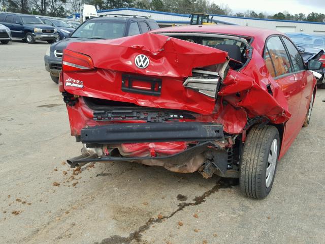 3VW2K7AJ6FM403793 - 2015 VOLKSWAGEN JETTA BASE RED photo 9