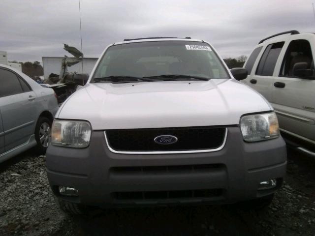 1FMCU04111KC38963 - 2001 FORD ESCAPE XLT WHITE photo 9