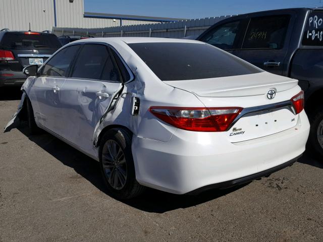 4T1BF1FK2HU298895 - 2017 TOYOTA CAMRY LE WHITE photo 3