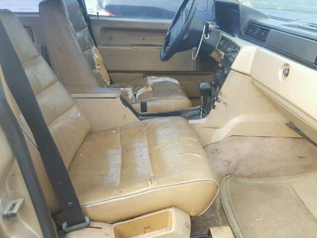 YV1FX8844H1097084 - 1987 VOLVO 740 GLE TAN photo 5