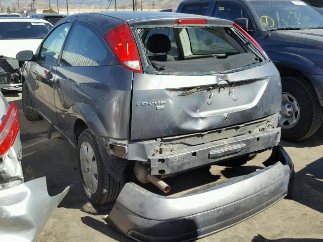 1FAHP31N87W315085 - 2007 FORD FOCUS ZX3 GRAY photo 3