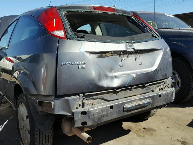 1FAHP31N87W315085 - 2007 FORD FOCUS ZX3 GRAY photo 9