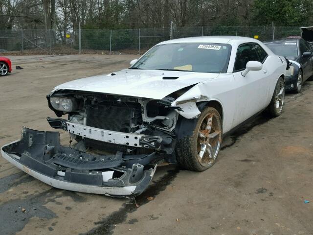 2C3CDYAG7DH695546 - 2013 DODGE CHALLENGER WHITE photo 2