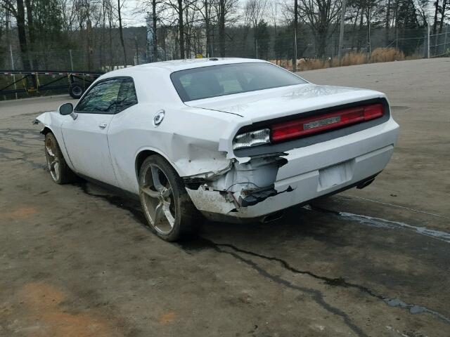 2C3CDYAG7DH695546 - 2013 DODGE CHALLENGER WHITE photo 3