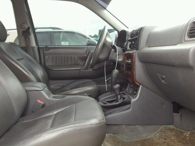 4S6DM58W314410039 - 2001 HONDA PASSPORT E SILVER photo 5