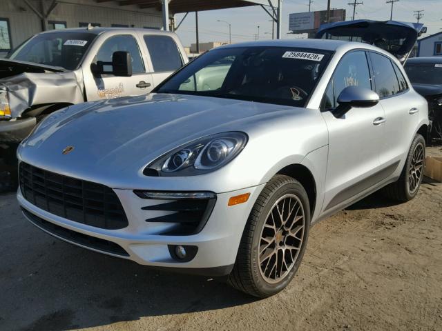 WP1AB2A5XFLB61417 - 2015 PORSCHE MACAN S SILVER photo 2