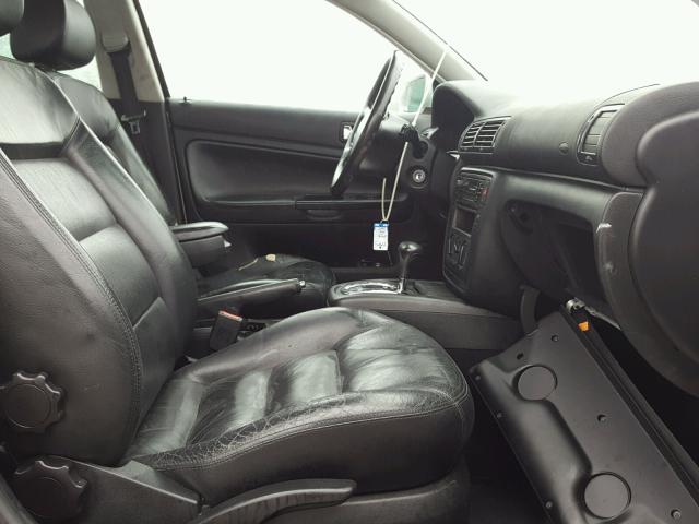 WVWMA23B7YP361106 - 2000 VOLKSWAGEN PASSAT GLS GRAY photo 5