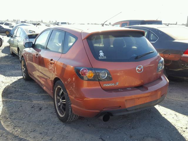 JM1BK143151327179 - 2005 MAZDA 3 HATCHBAC ORANGE photo 3