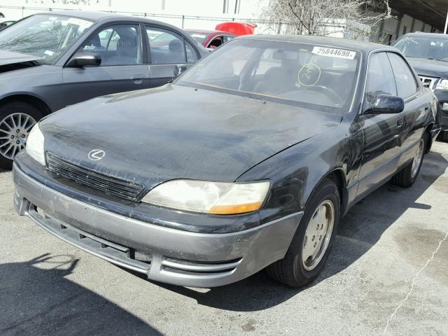 JT8BF12GXT0163409 - 1996 LEXUS ES 300 BLACK photo 2