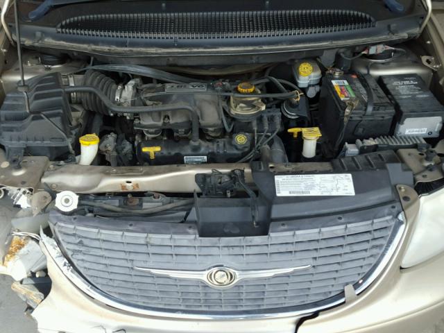 2C4GP54L12R589077 - 2002 CHRYSLER TOWN & COU BROWN photo 7