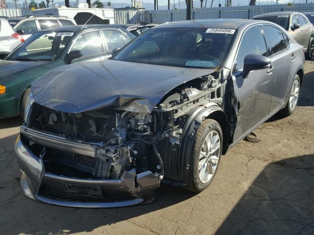 JTHBW1GG3E2068769 - 2014 LEXUS ES 300H GRAY photo 2