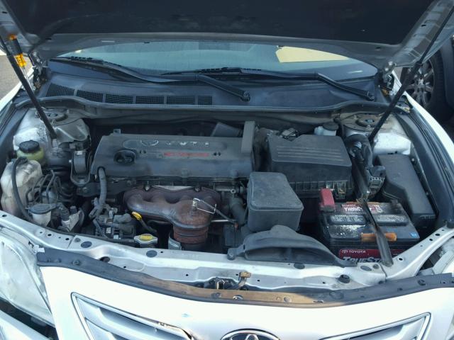 4T1BE46K49U312687 - 2009 TOYOTA CAMRY BASE SILVER photo 7