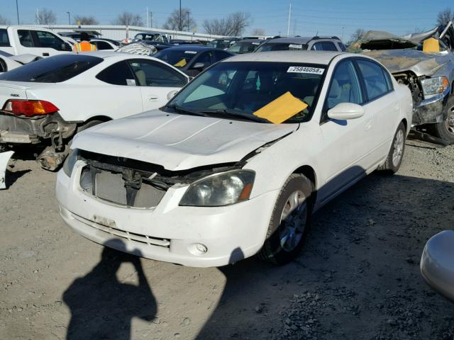 1N4AL11D35C133544 - 2005 NISSAN ALTIMA S WHITE photo 2