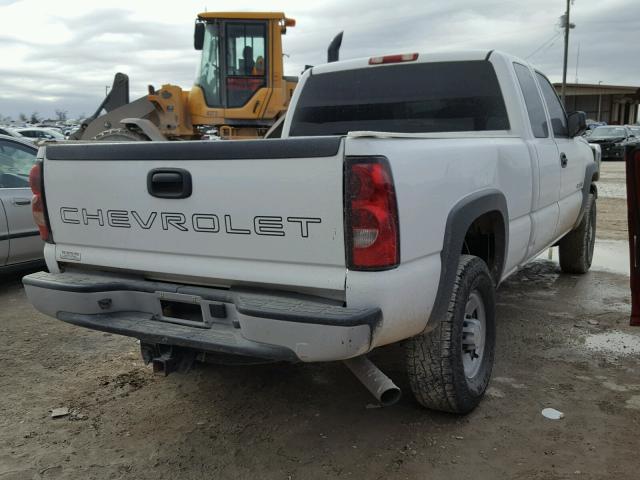 1GCHC29U86E265286 - 2006 CHEVROLET SILVERADO WHITE photo 4