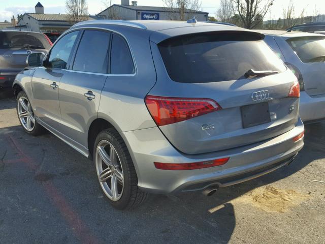 WA1MKAFP3AA038740 - 2010 AUDI Q5 PREMIUM SILVER photo 3