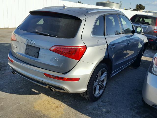 WA1MKAFP3AA038740 - 2010 AUDI Q5 PREMIUM SILVER photo 4