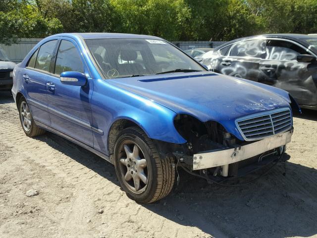 WDBRF61J82E003636 - 2002 MERCEDES-BENZ C 240 BLUE photo 1