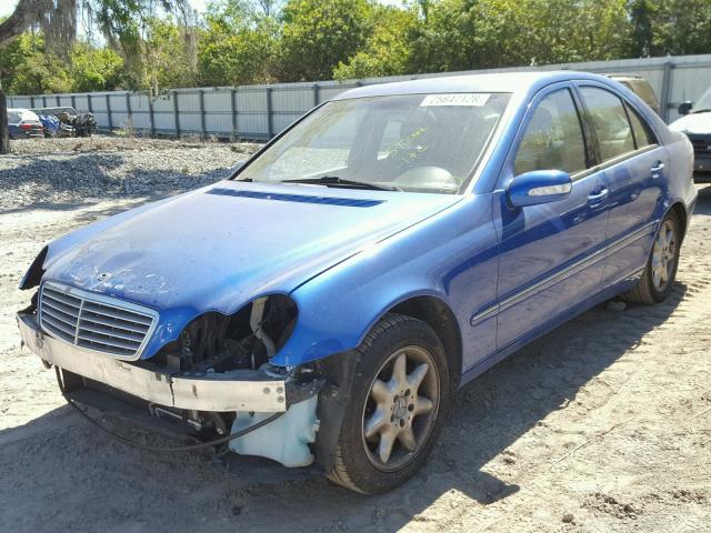 WDBRF61J82E003636 - 2002 MERCEDES-BENZ C 240 BLUE photo 2