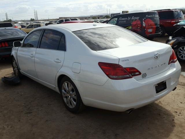 4T1BK36B49U351315 - 2009 TOYOTA AVALON XL WHITE photo 3