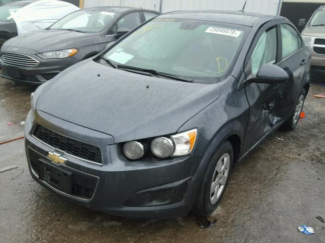 1G1JA5SH8D4197055 - 2013 CHEVROLET SONIC LS GRAY photo 2