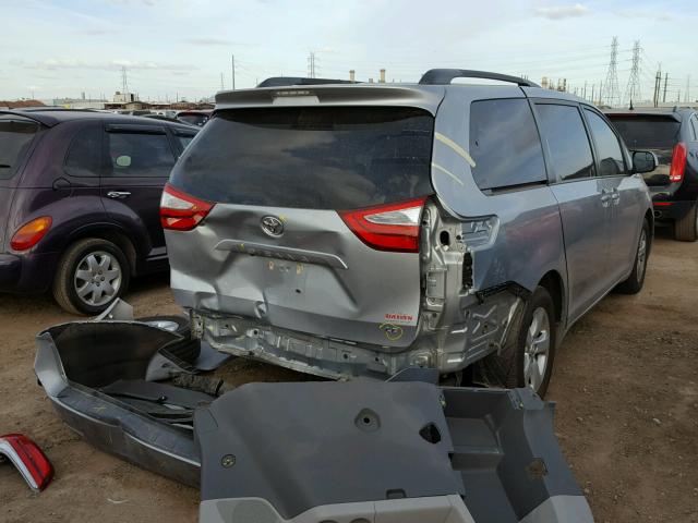 5TDKK3DC7FS638356 - 2015 TOYOTA SIENNA LE SILVER photo 4